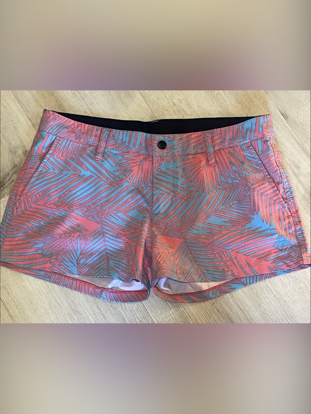 Dakine Coral & Light Blue Palm-Print Board Athletic Shorts